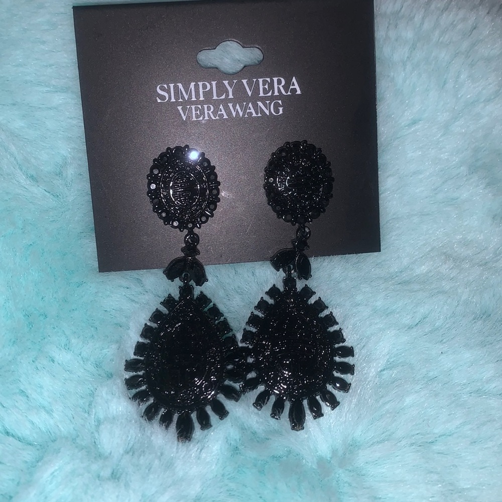 VERA WANG GOTH BLACK/BLACK CRYSTAL DANGLE LONG EARRINGS**NEW - Picture 1 of 5
